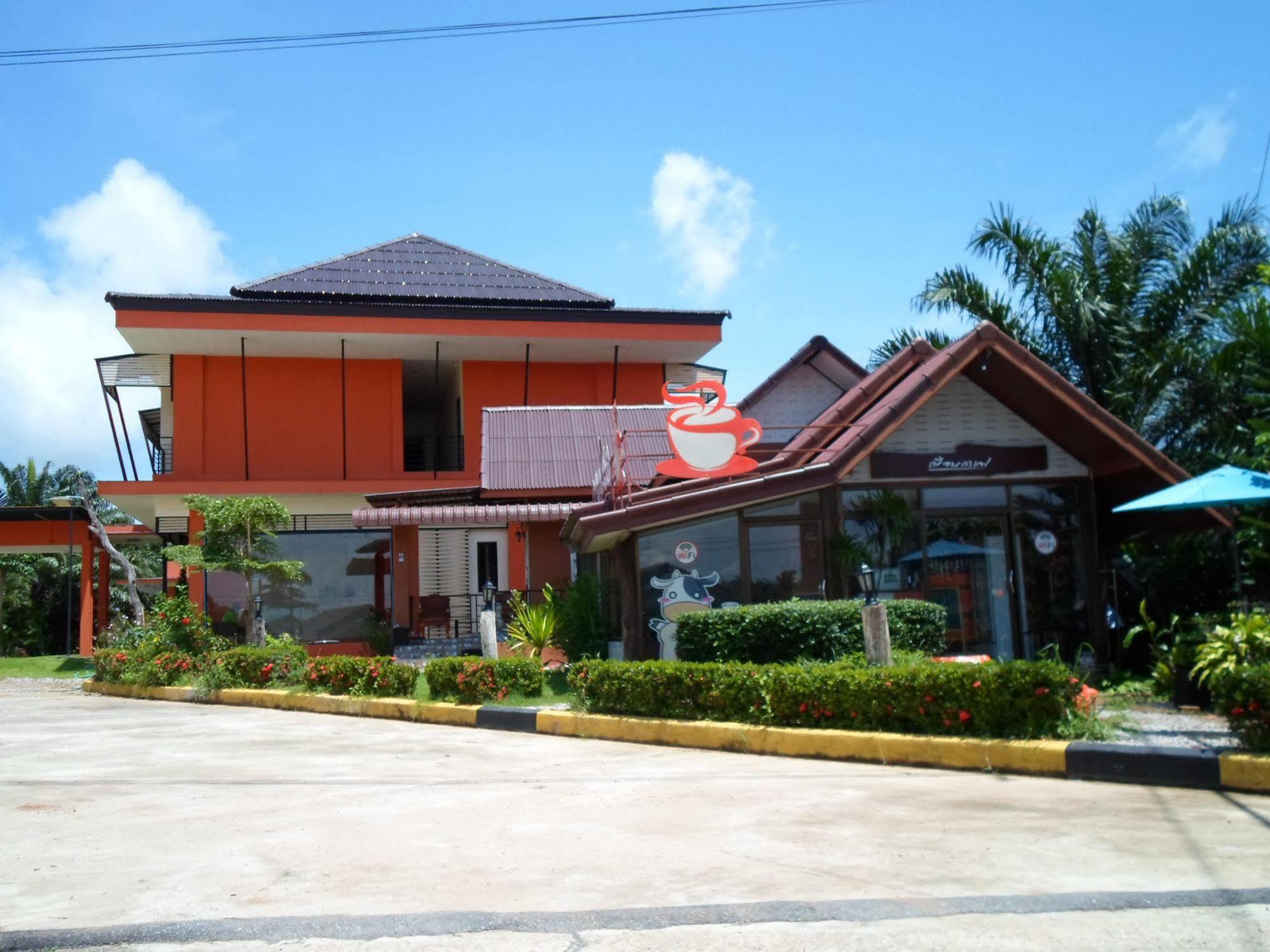 Bantatuk Resort & Restaurant Ban Tha Khun エクステリア 写真