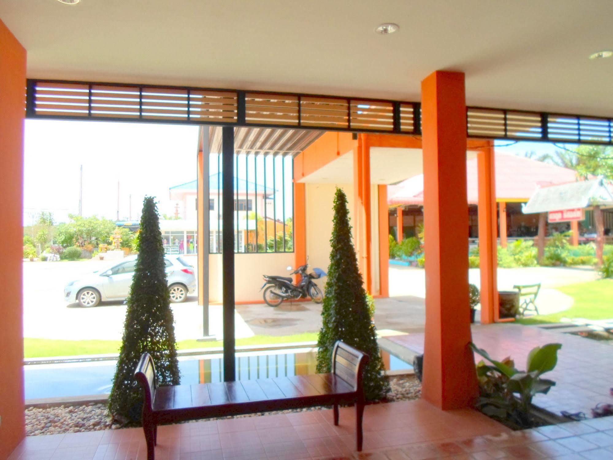 Bantatuk Resort & Restaurant Ban Tha Khun エクステリア 写真