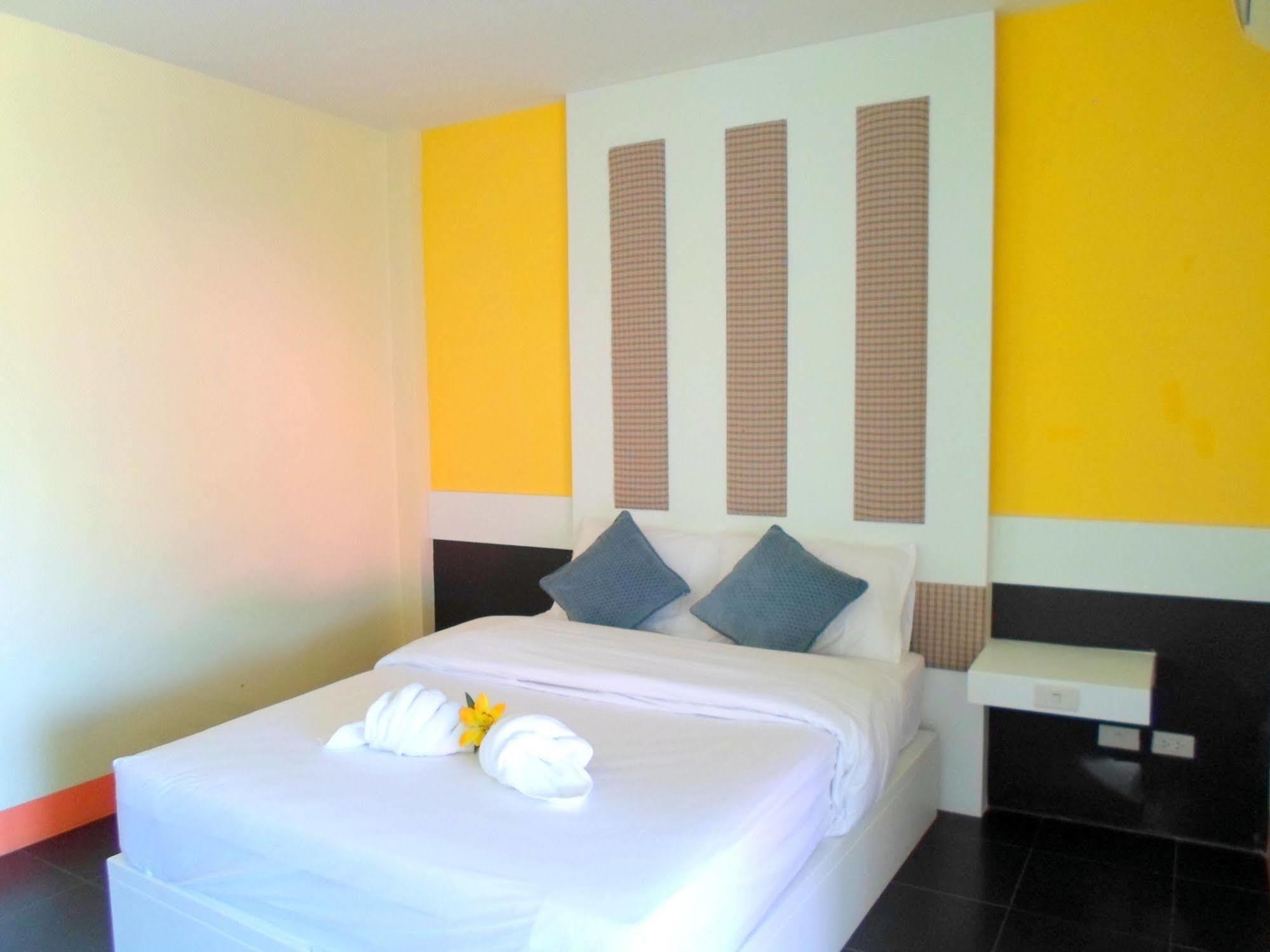 Bantatuk Resort & Restaurant Ban Tha Khun エクステリア 写真