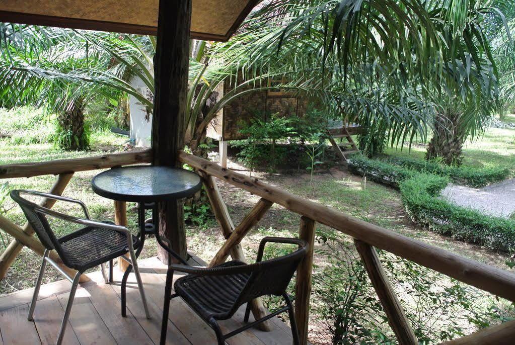 Bantatuk Resort & Restaurant Ban Tha Khun エクステリア 写真